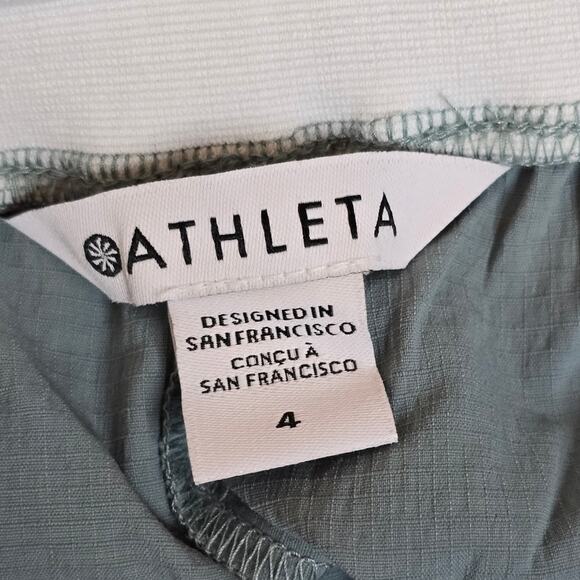 Athleta Trekkie Straight Crop Pant – Minimalistic Green 4 Ripstop Travel - Picture 6 of 14